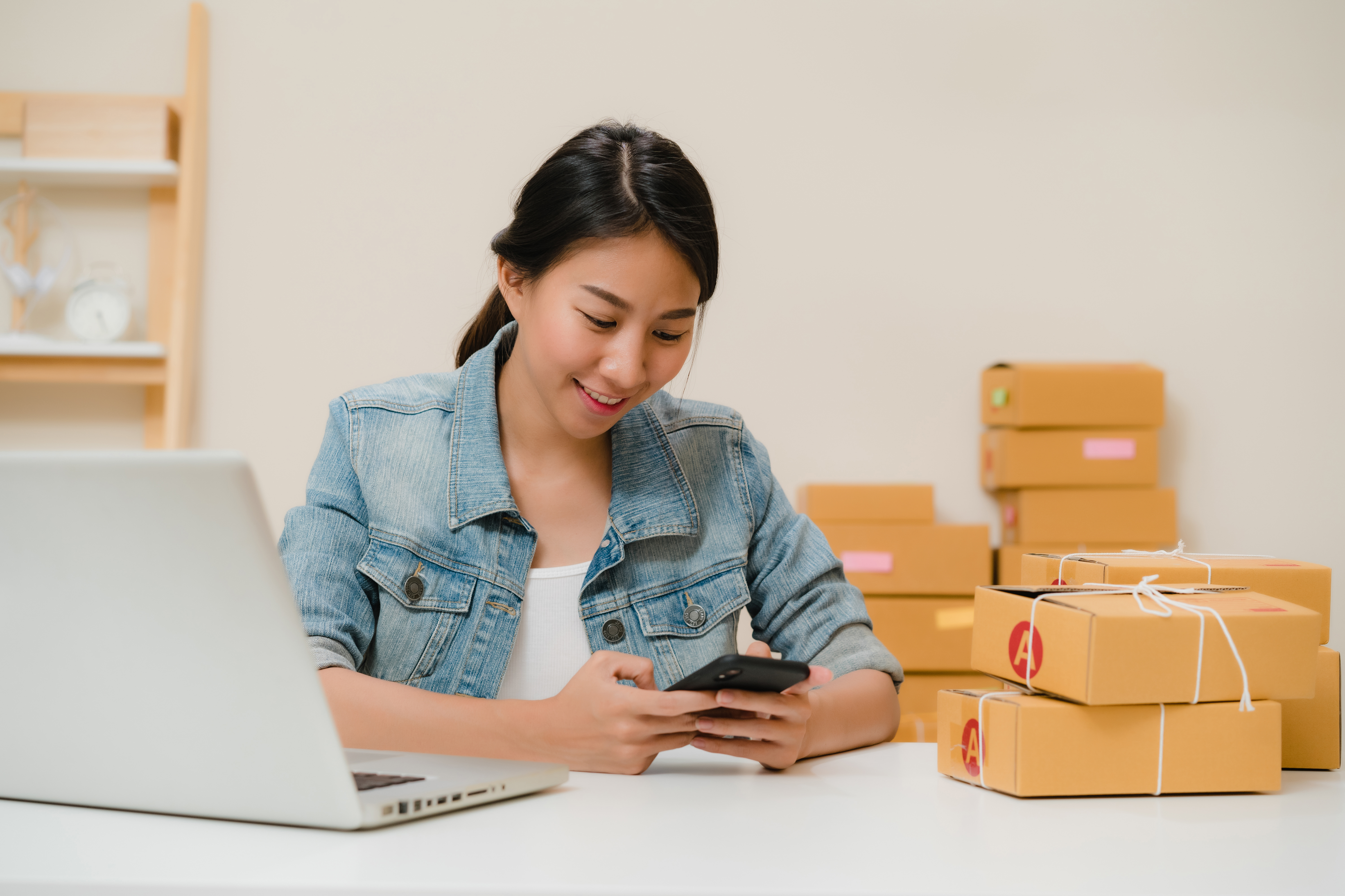 How Virtual Assistants Can Help with Online Marketplaces