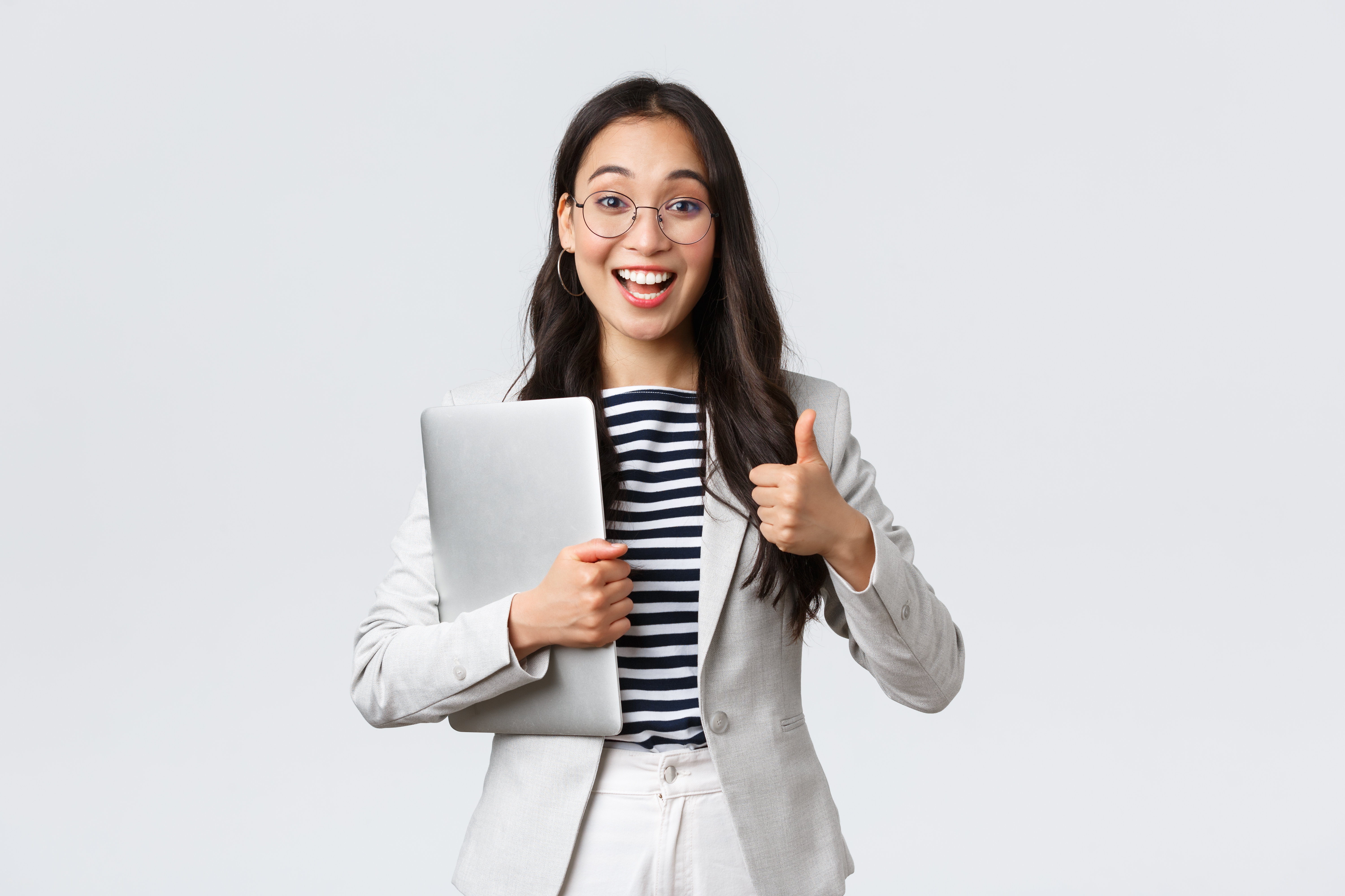 How Virtual Assistants Can Help with Online Affiliate Marketing