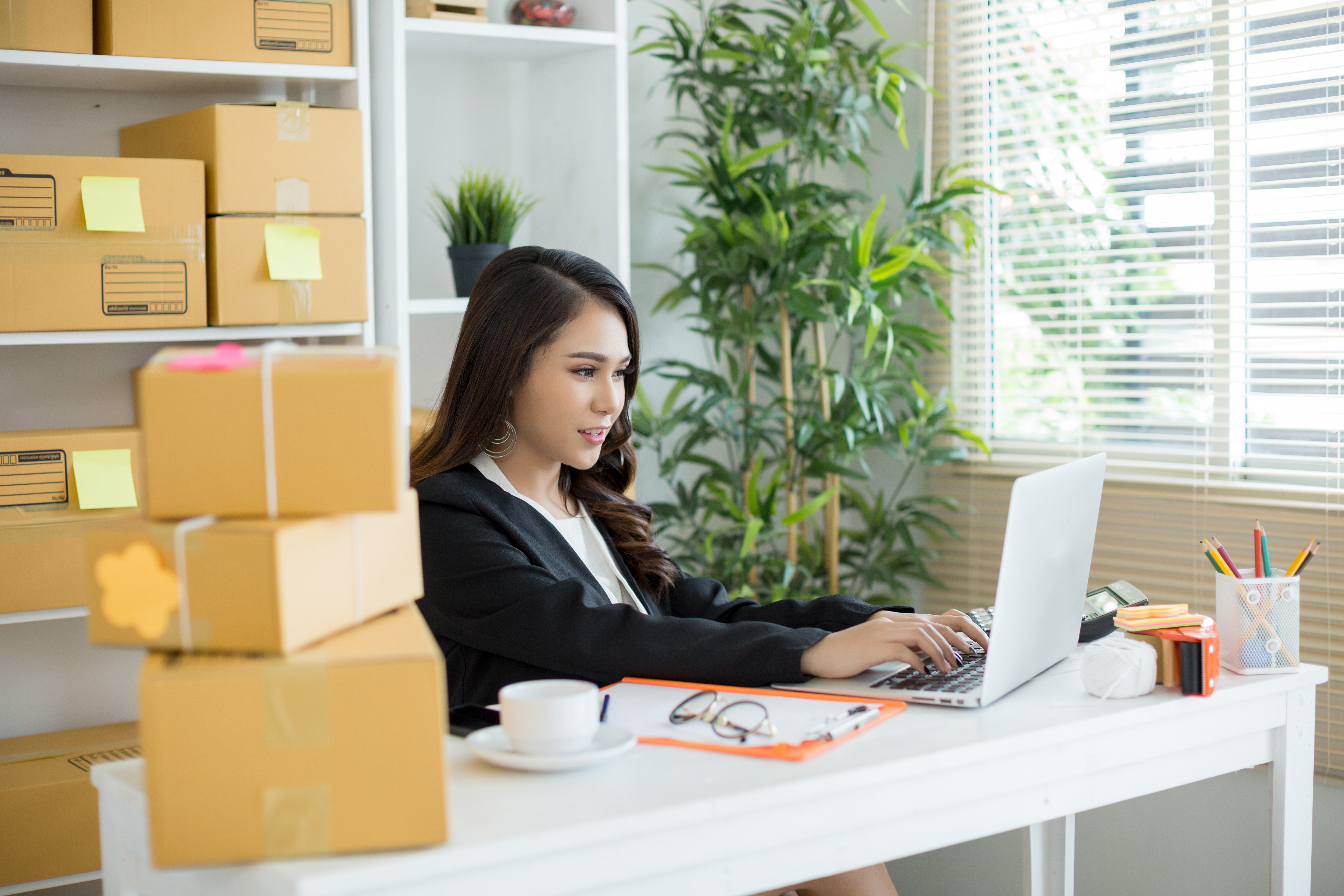 The Role of Virtual Assistants in Managing Inventory