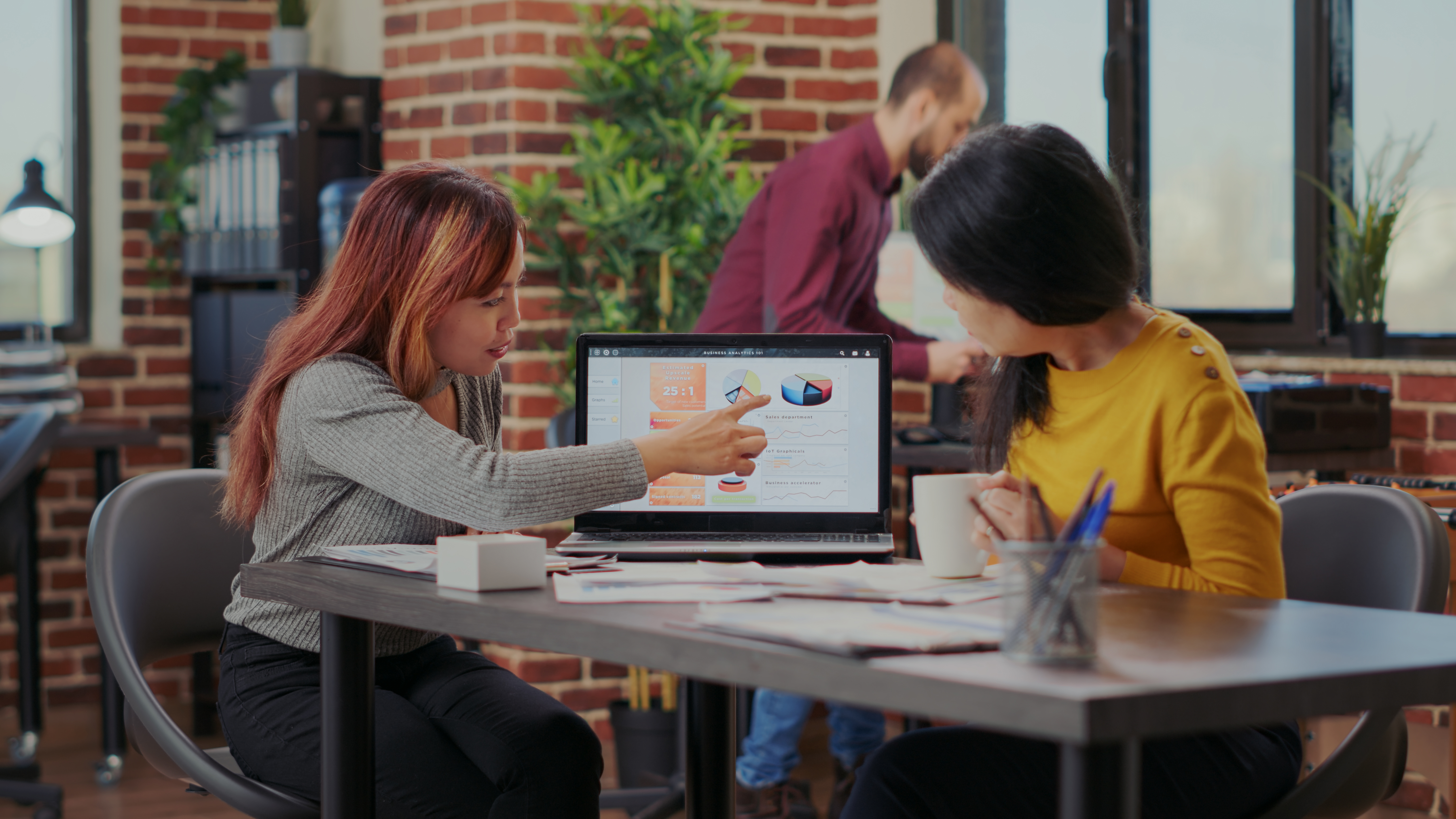 The Benefits of Virtual Assistants for Online Marketing Agencies