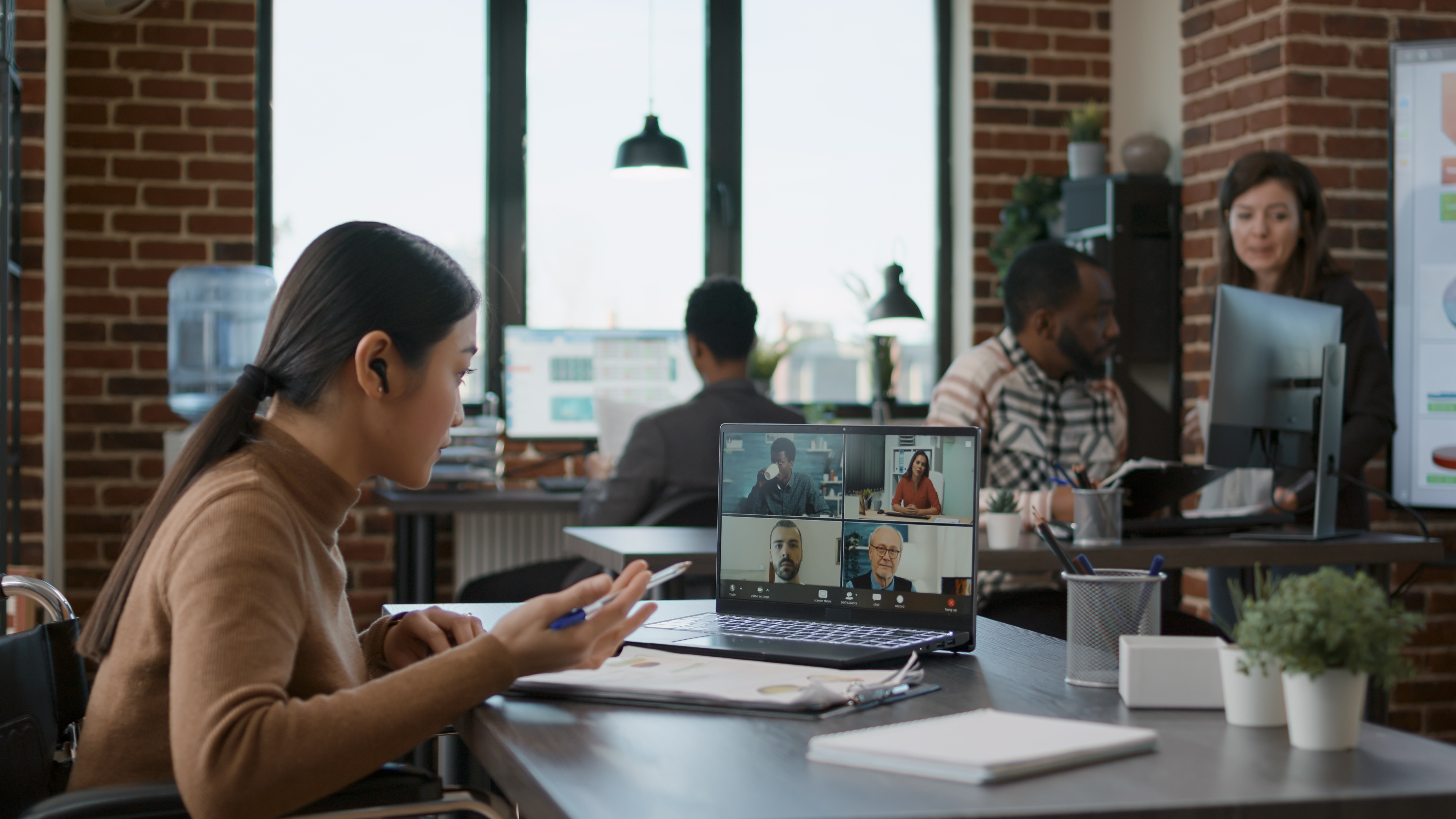 How Virtual Assistants Can Enhance Team Collaboration