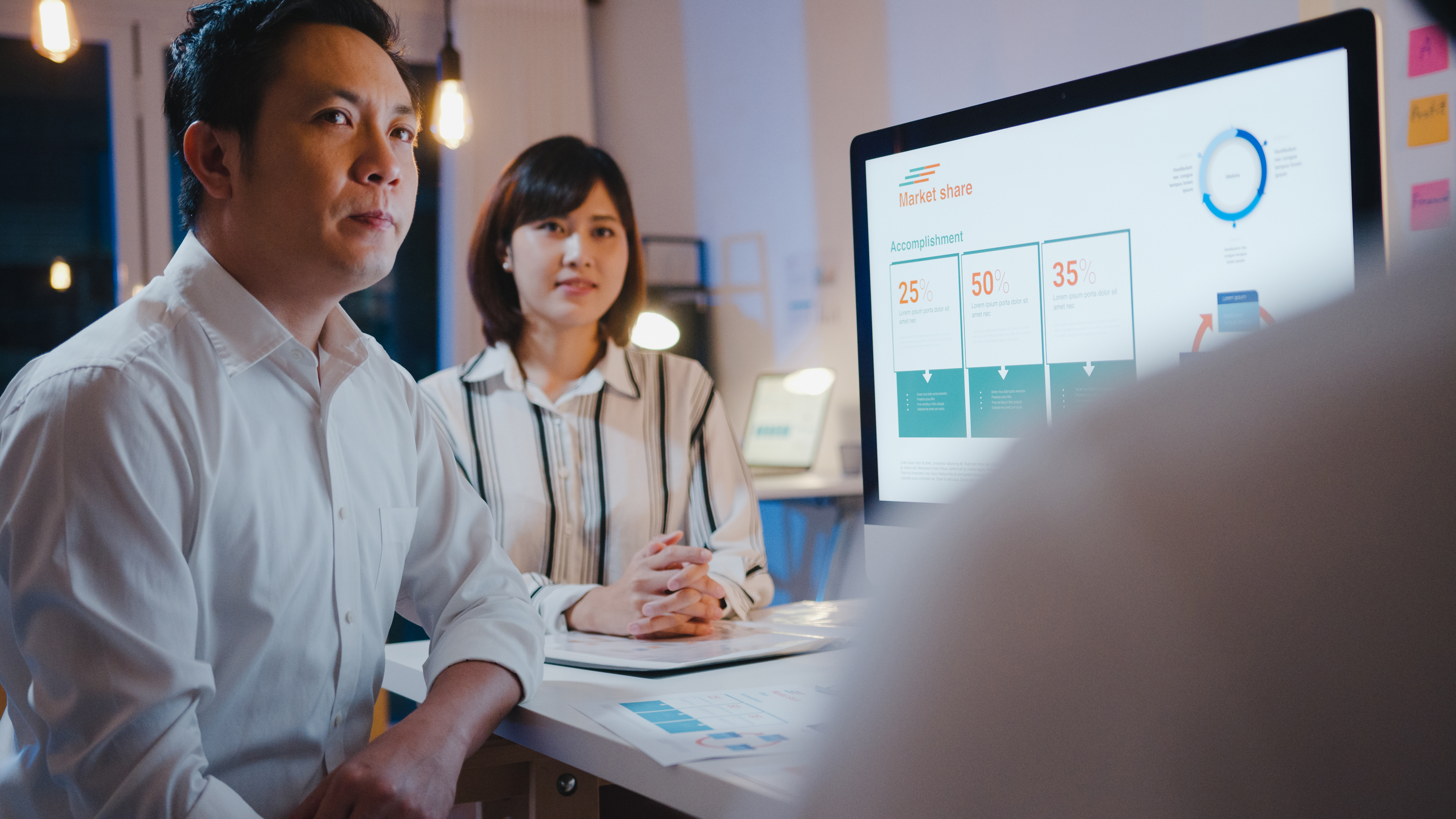 How Virtual Assistants Can Assist with Online Research