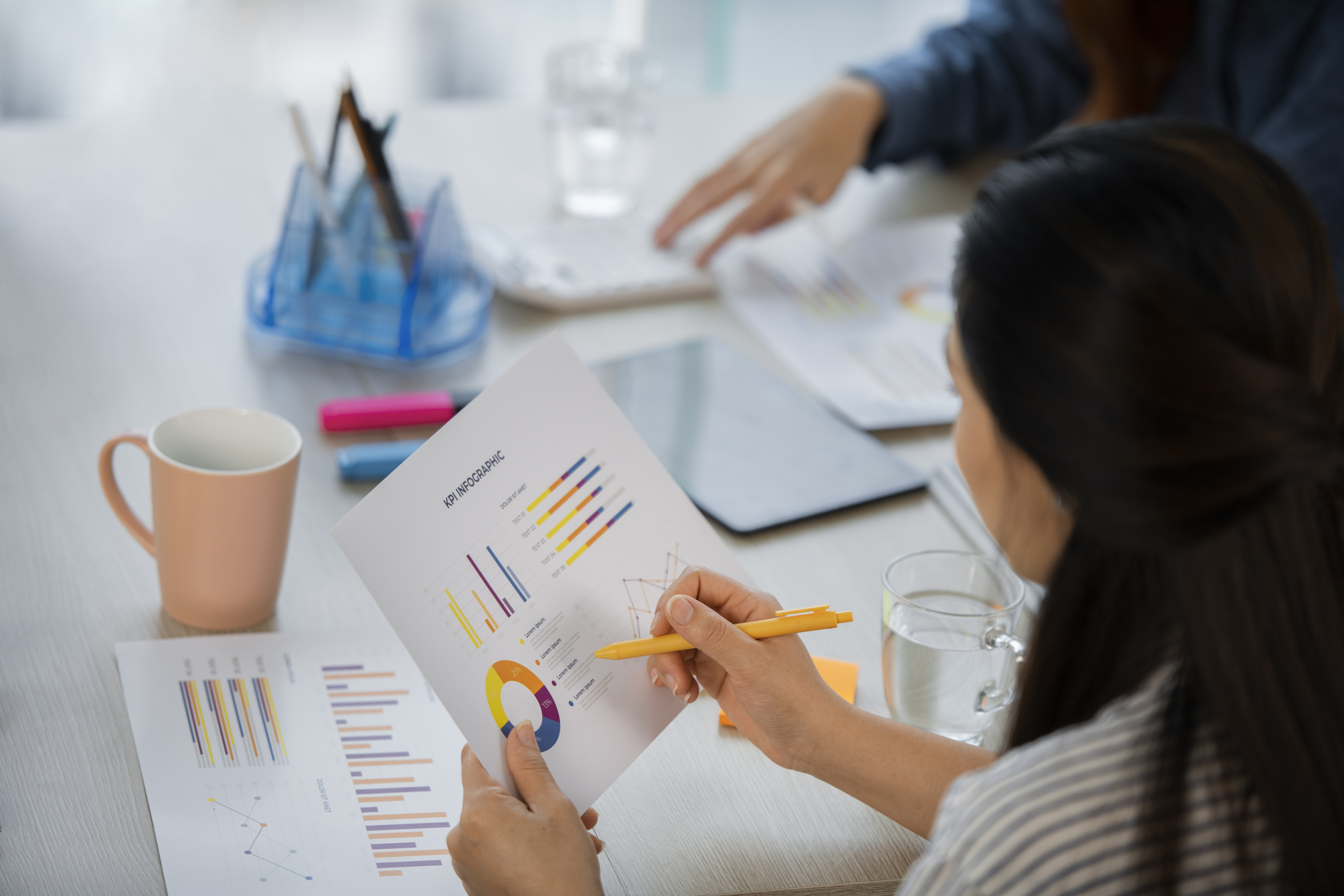 How Virtual Assistants Can Assist with Research and Development