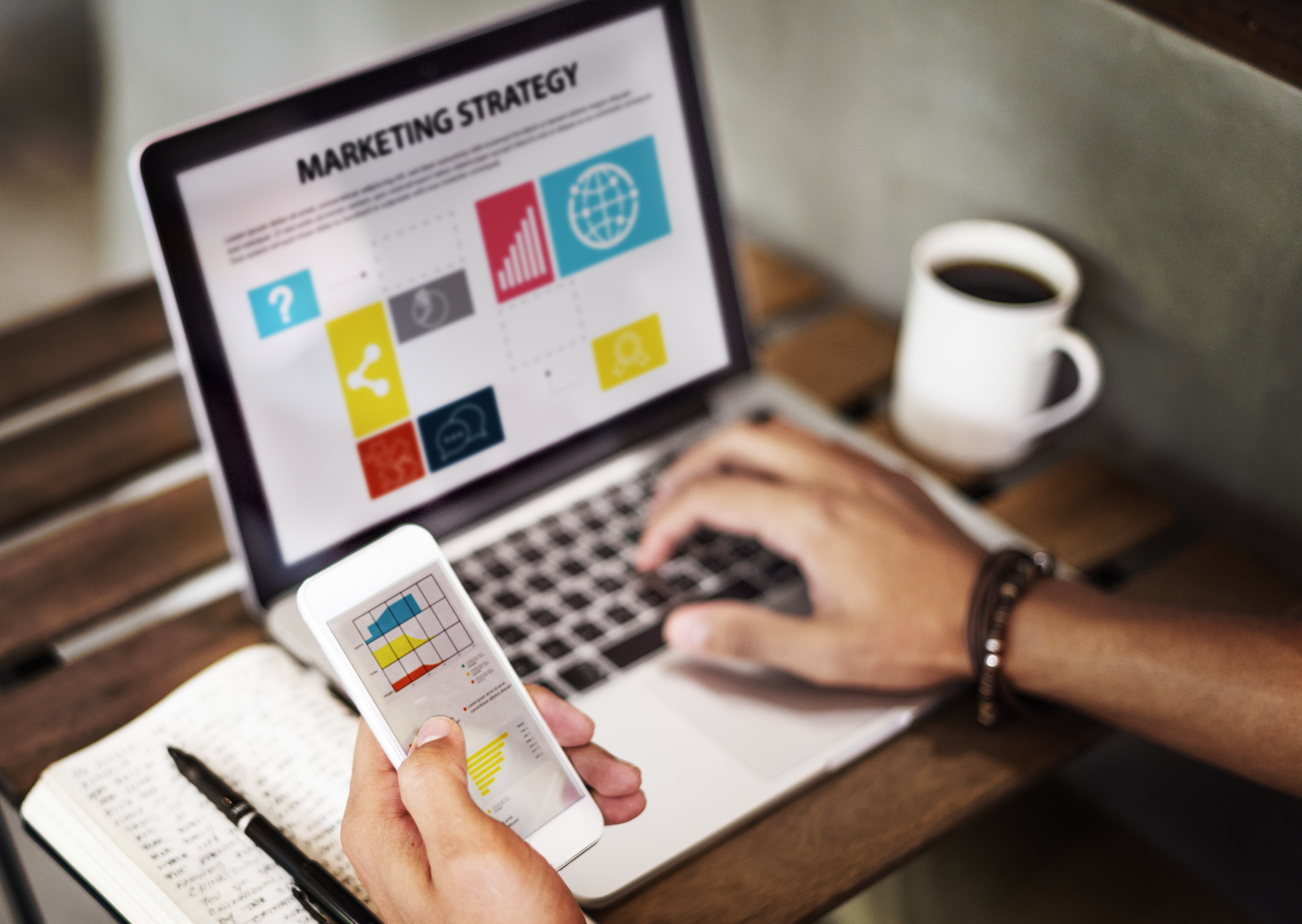 How Virtual Assistants Can Assist with Online Marketing