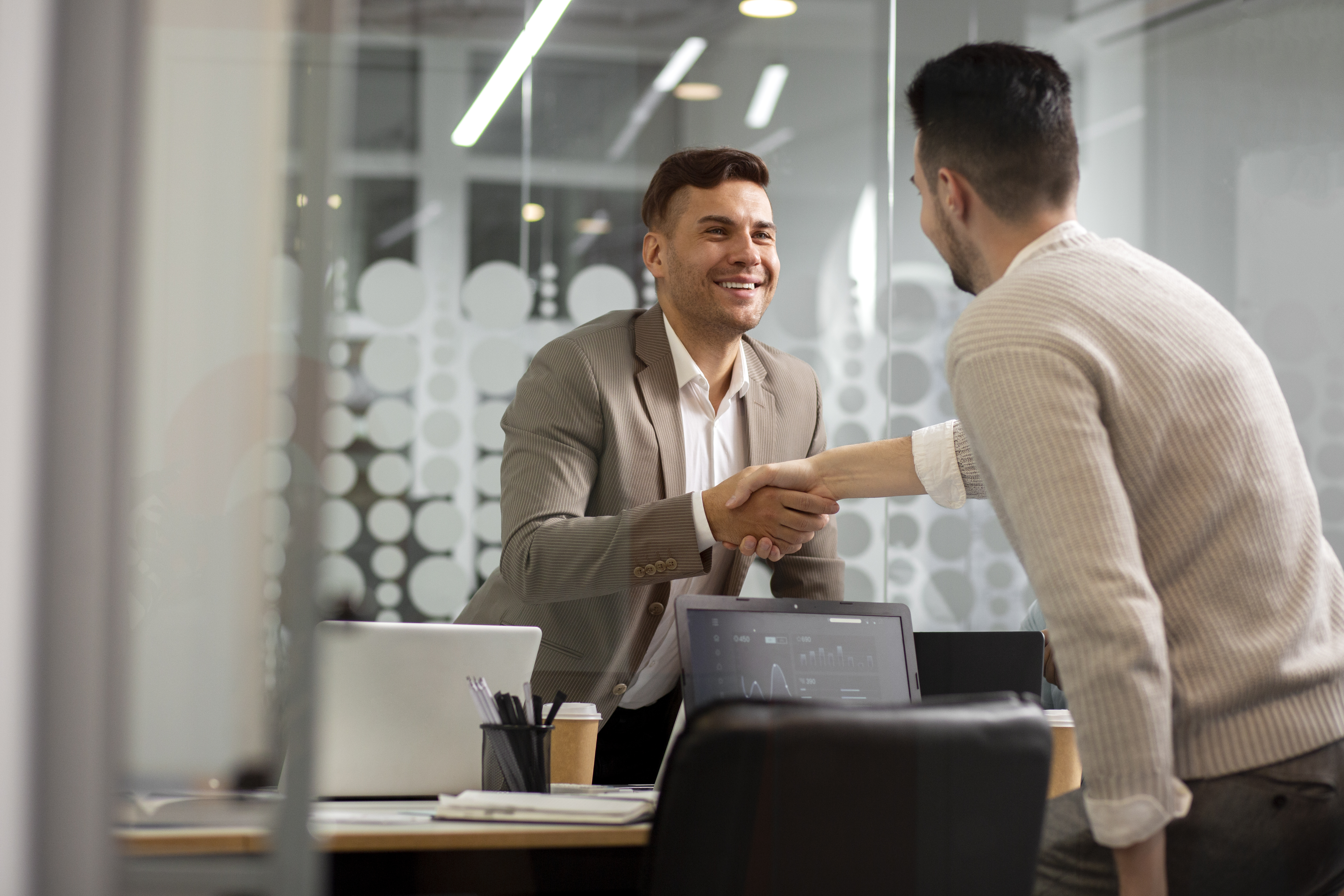 Beyond the Buzz: How Virtual Help Supercharges Response Times and Client Engagement for Modern Businesses