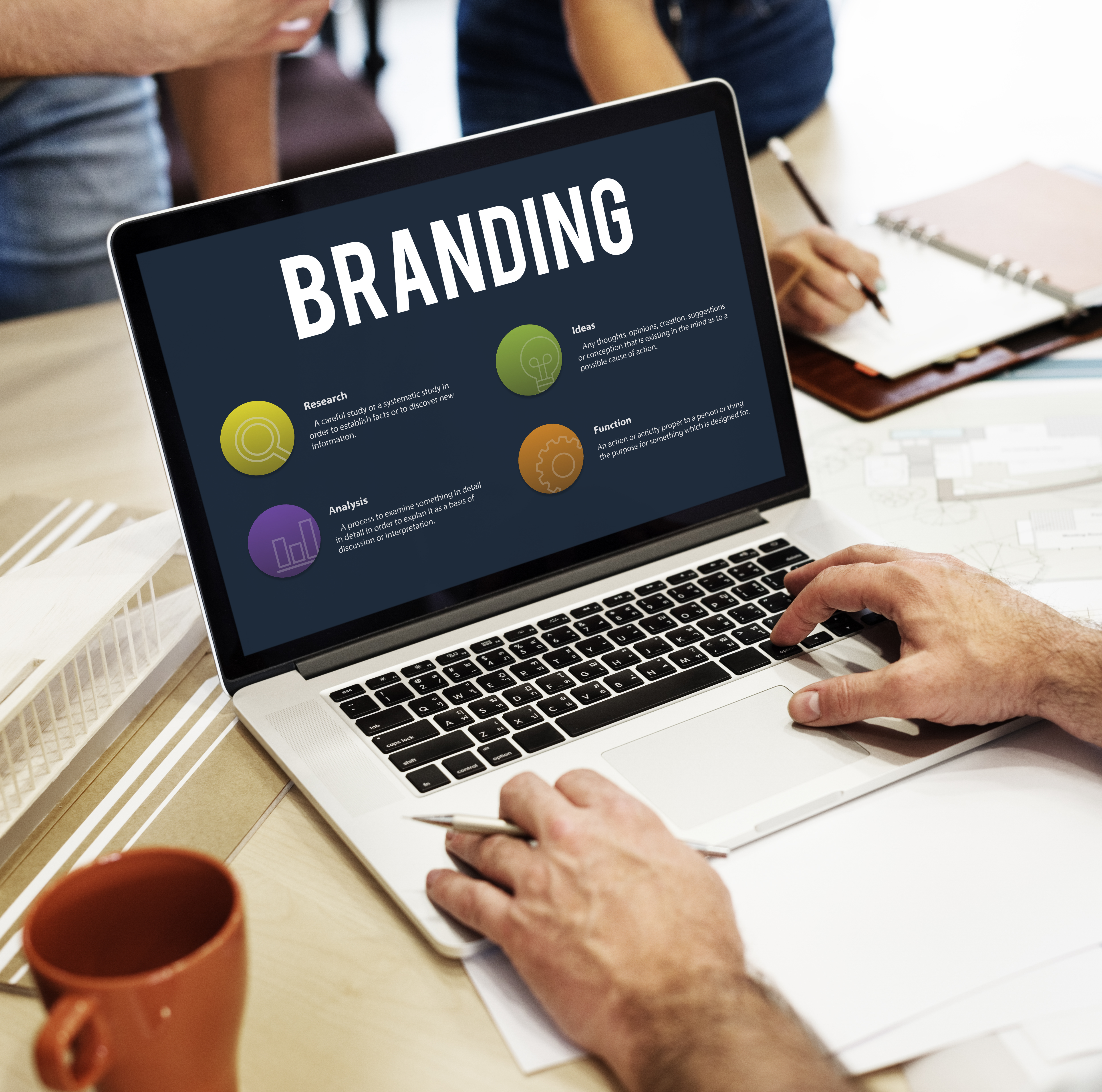 How Virtual Assistants Can Assist with Online Branding