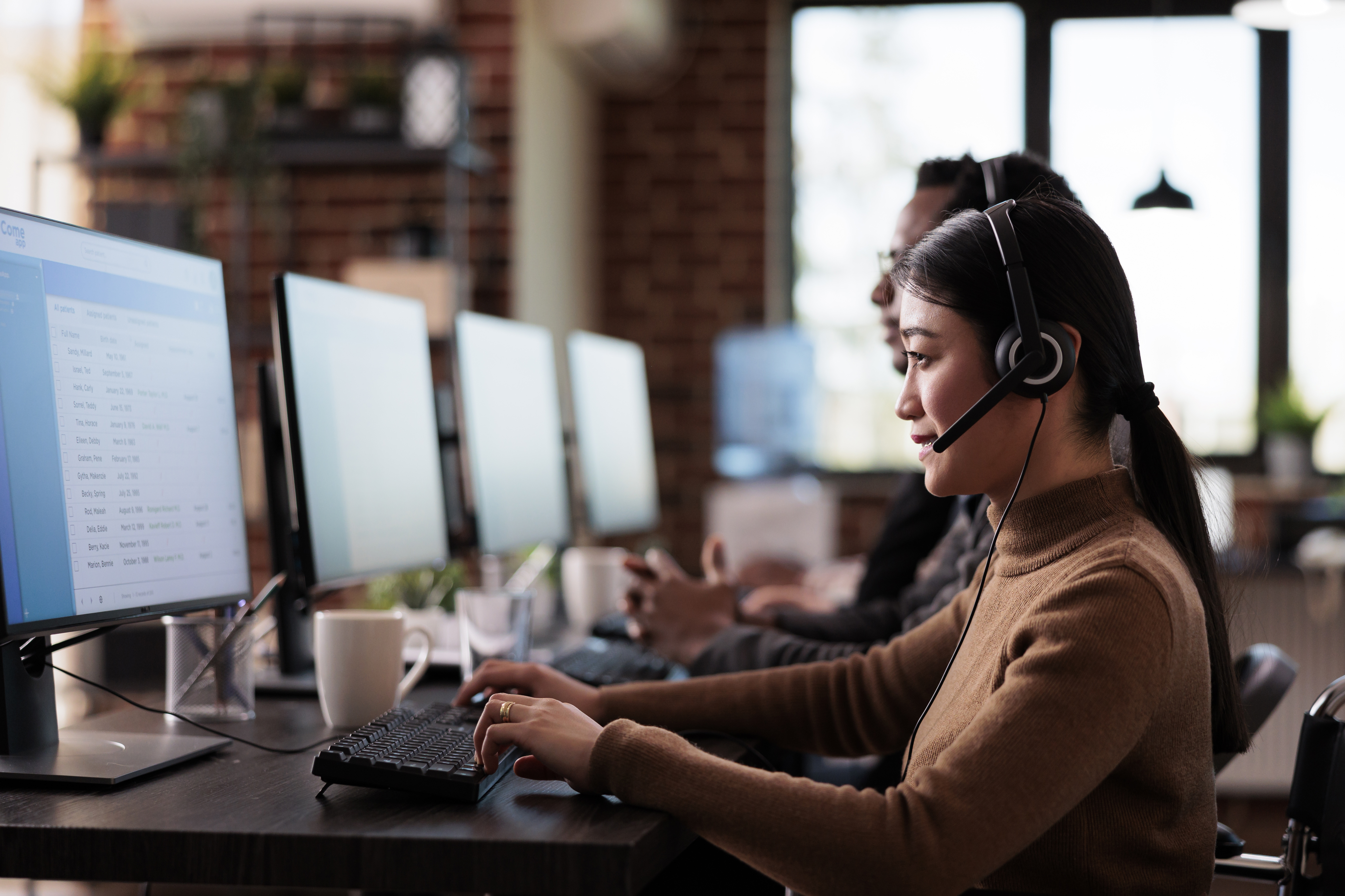 How Virtual Assistants Can Help with Online Customer Service