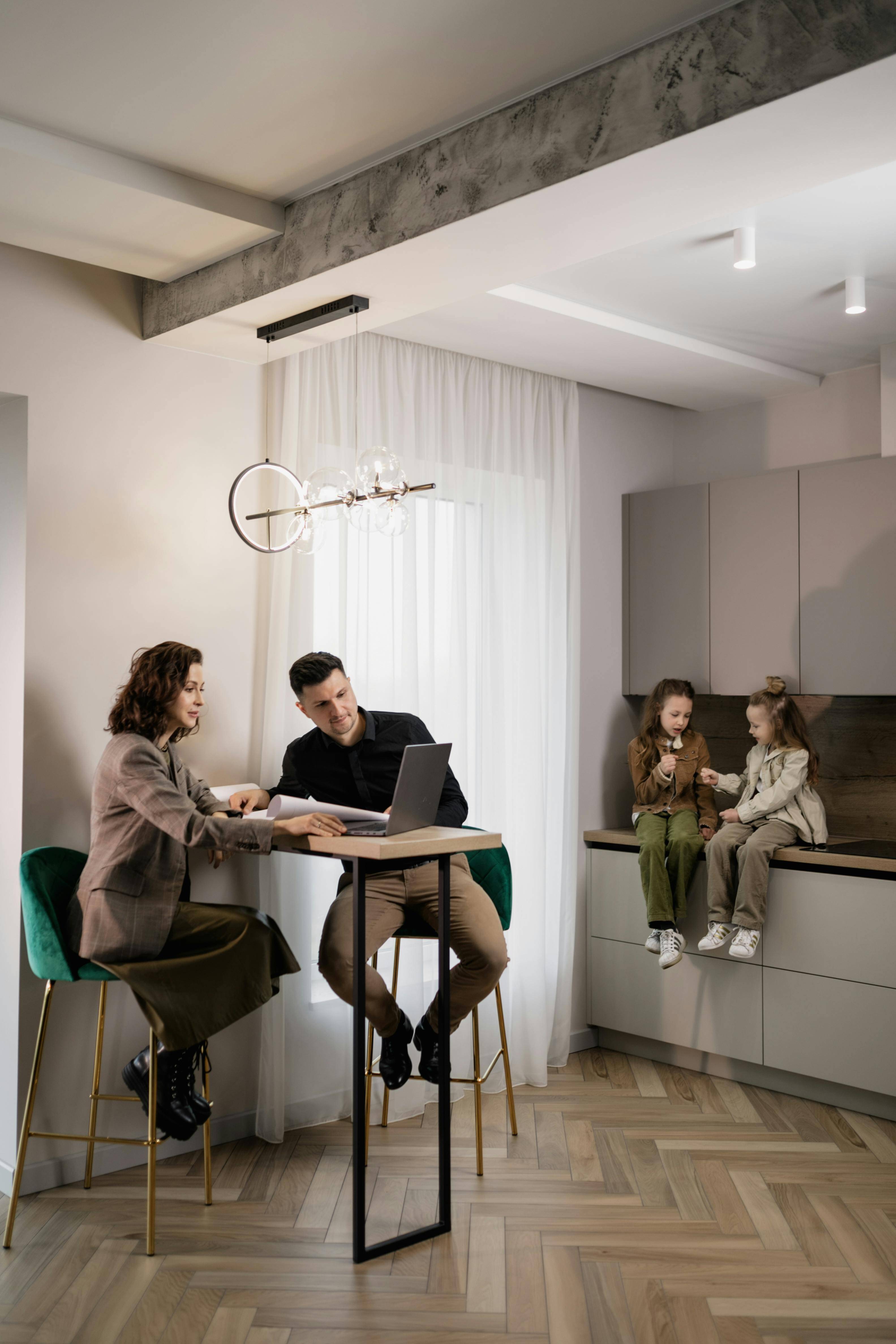 The Impact of Virtual Assistants on Work-Life Balance