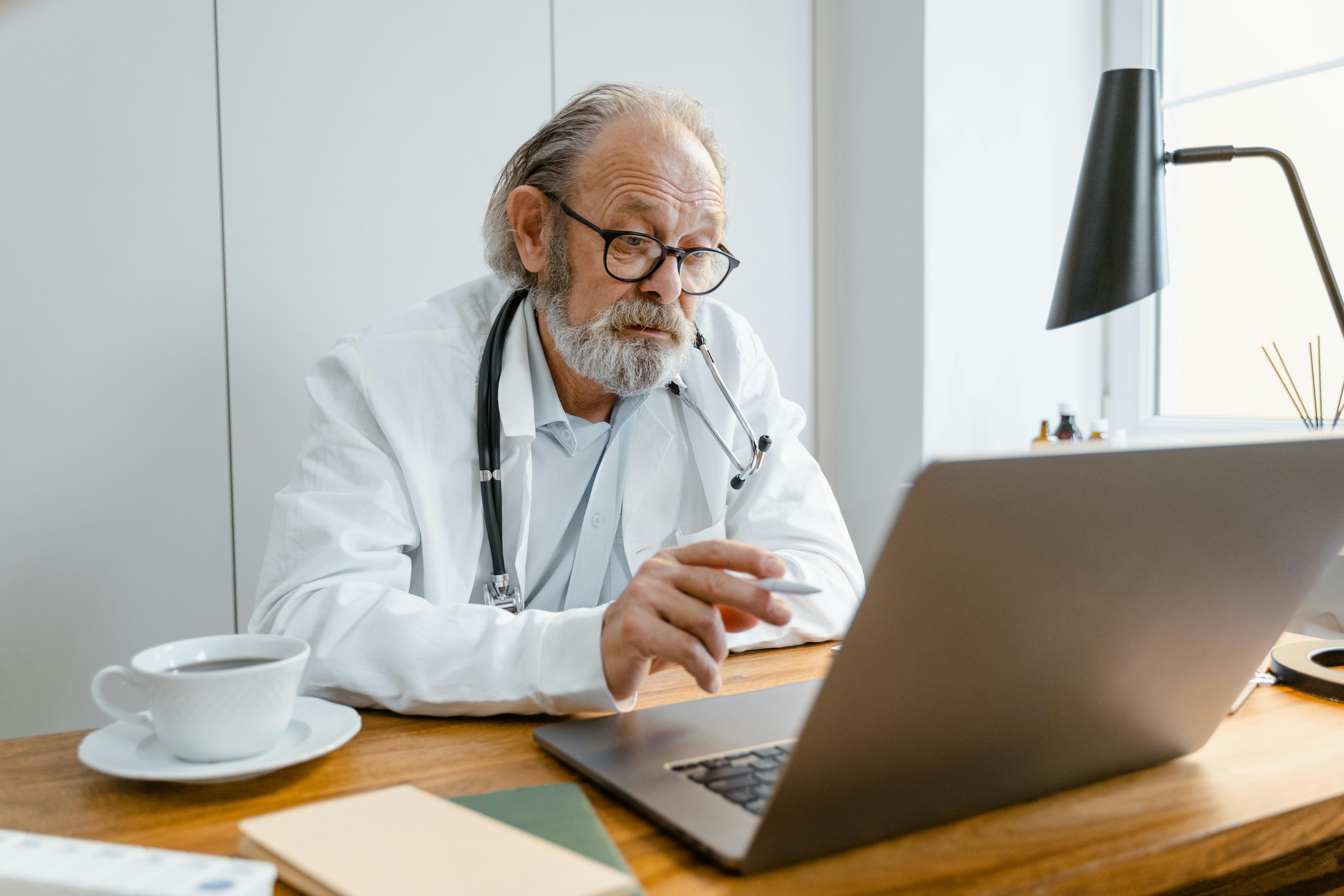 The Benefits of Virtual Assistants for Healthcare Professionals
