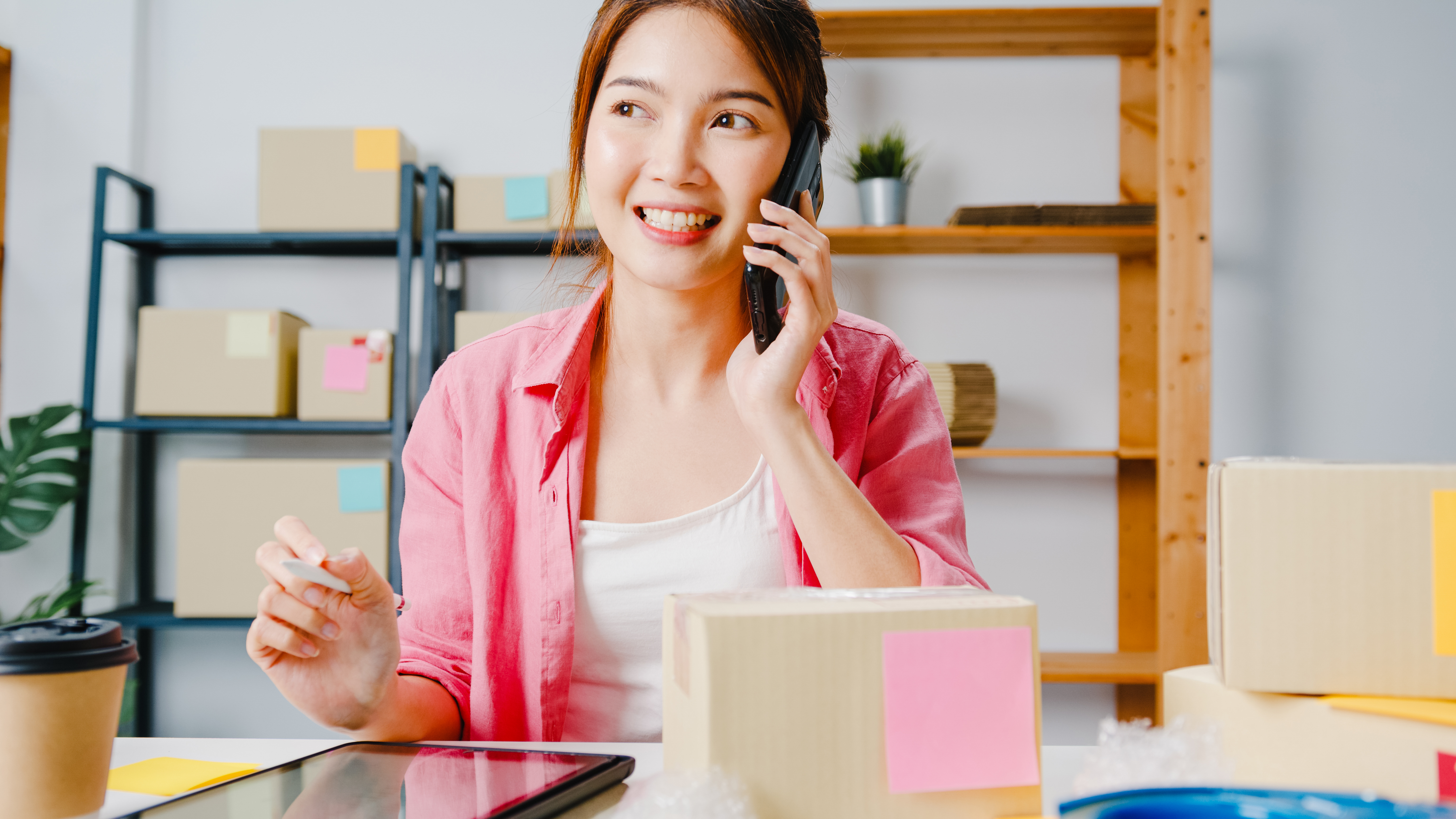 How Virtual Assistants Can Help with Personal Branding